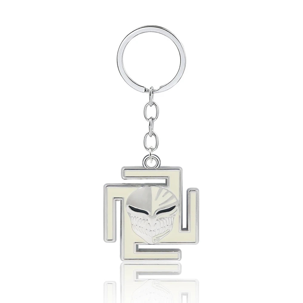 BLEACH: Thousand-Year Blood War Keychain Kurosaki Ichigo Zangetsu Double Blade Weapon Pendant Key Chain for Men Car Keyring Gift