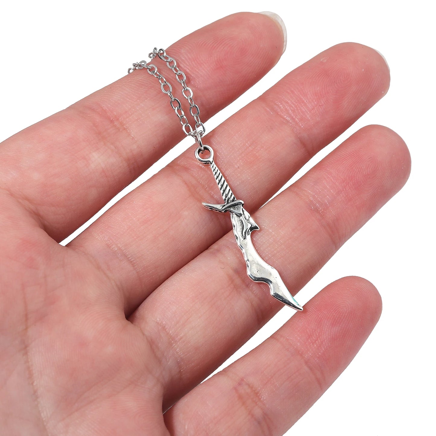 Solo Leveling: Necklace Short Blade Pendant Necklace Sung Jin-woo Yoo Jin-ho Necklace Jewelry Cosplay Props Gifts