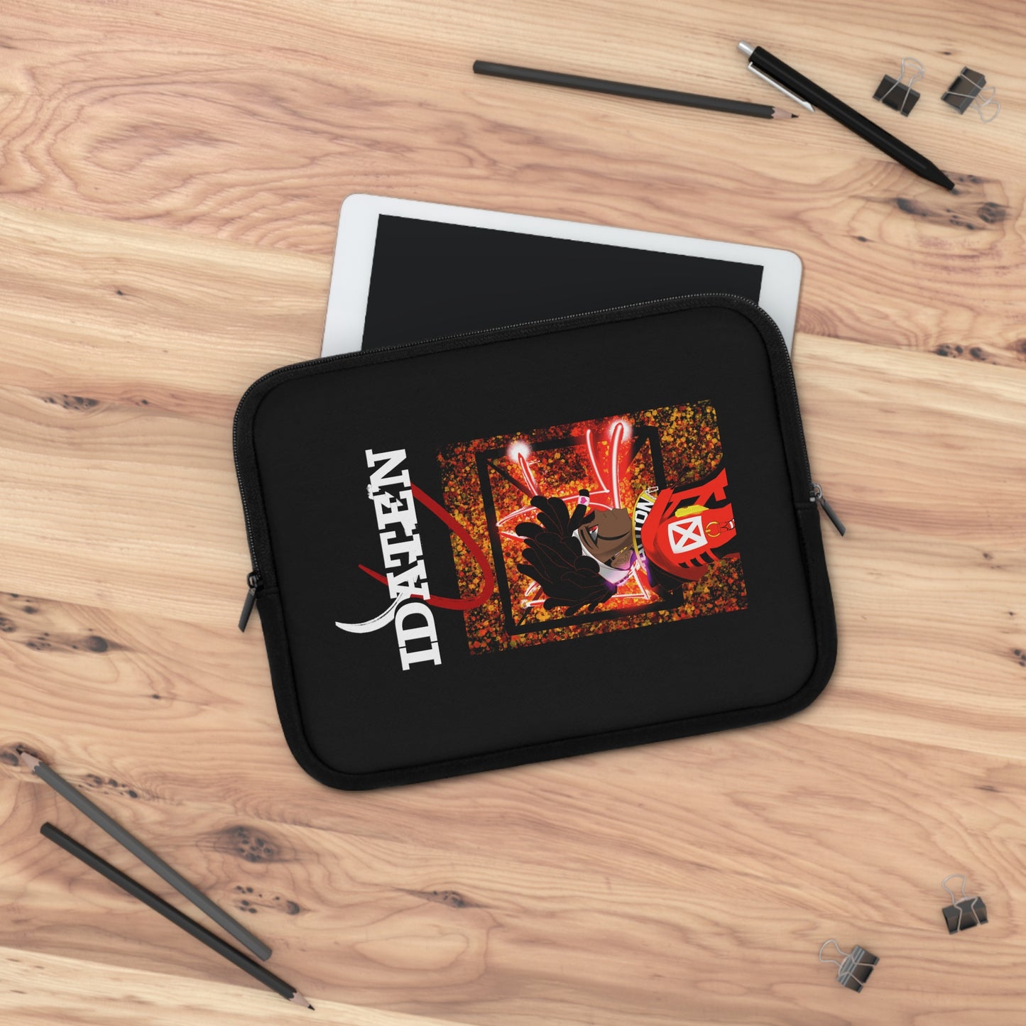 Idaten: Axl Laptop Sleeve