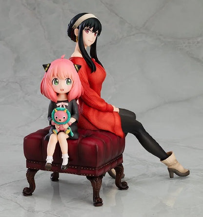 Spy × Family: Anime Figure Statue Model Collection Desktop Decoration Ornament 15cm  Anya Forger & Yor Forger Sit On The Sofa