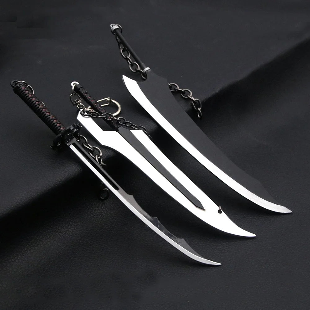 BLEACH: Thousand-Year Blood War Keychain Kurosaki Ichigo Zangetsu Double Blade Weapon Pendant Key Chain for Men Car Keyring Gift