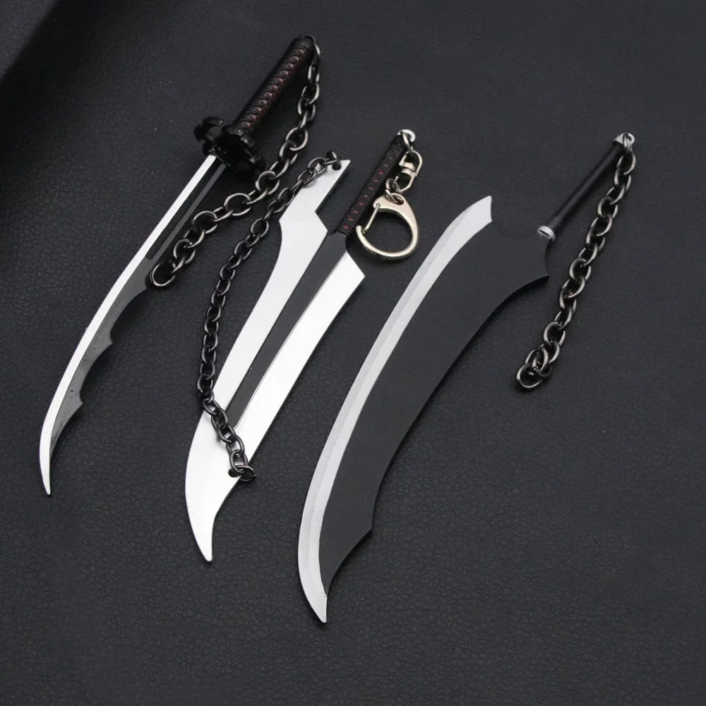 BLEACH: Thousand-Year Blood War Keychain Kurosaki Ichigo Zangetsu Double Blade Weapon Pendant Key Chain for Men Car Keyring Gift