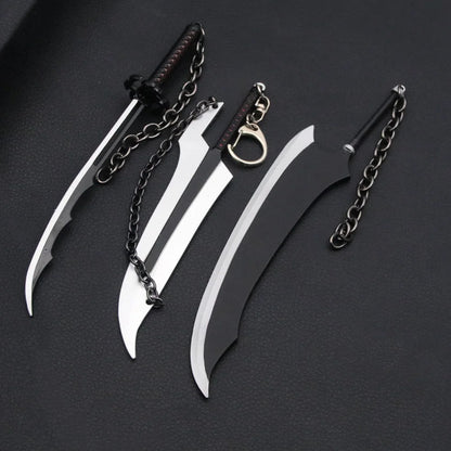 BLEACH: Thousand-Year Blood War Keychain Kurosaki Ichigo Zangetsu Double Blade Weapon Pendant Key Chain for Men Car Keyring Gift
