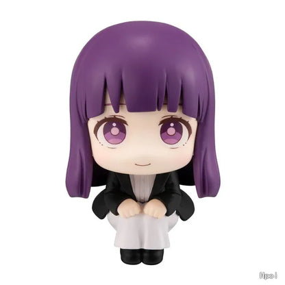 Frieren: 🥰 11CM Anime Sousou no Frieren Figure Look Up Doll Fern Cute Model Sitting Posture Toy Collection Aciton Figure Doll