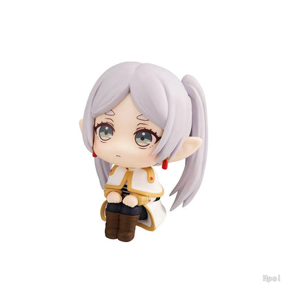 Frieren: 🥰 11CM Anime Sousou no Frieren Figure Look Up Doll Fern Cute Model Sitting Posture Toy Collection Aciton Figure Doll